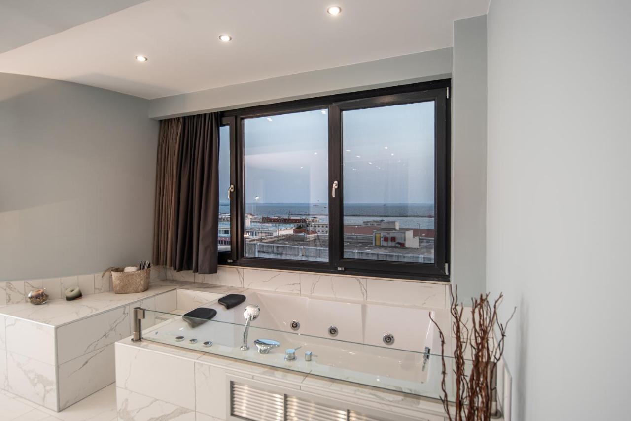 Sea & City Luxury Suite Thessaloniki Exterior photo
