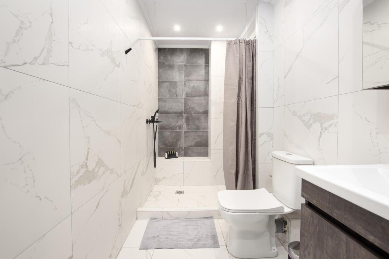 Sea & City Luxury Suite Thessaloniki Exterior photo