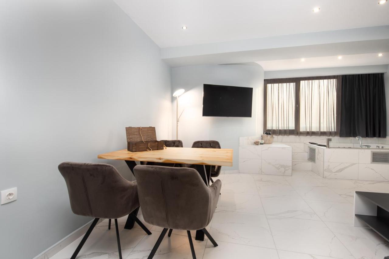 Sea & City Luxury Suite Thessaloniki Exterior photo
