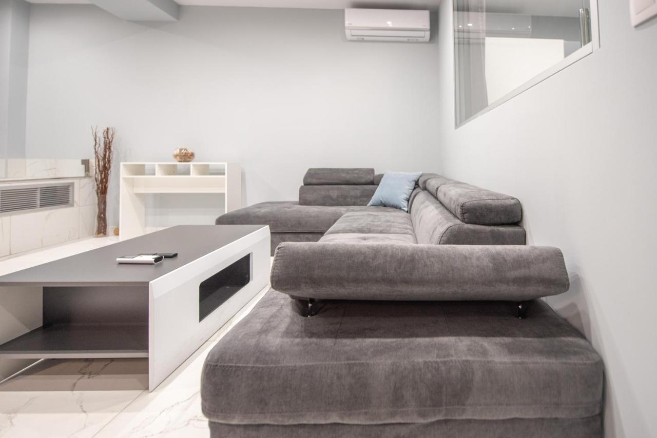 Sea & City Luxury Suite Thessaloniki Exterior photo