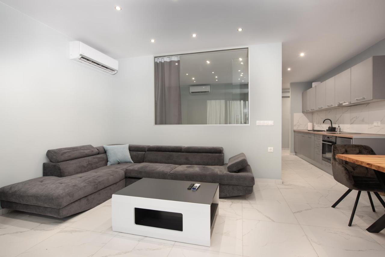 Sea & City Luxury Suite Thessaloniki Exterior photo